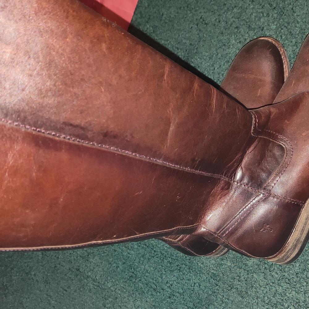 Frye Brown Leather Heeled Boots with Timeless Appeal